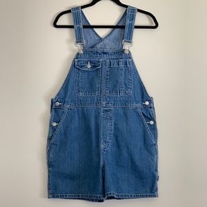 GAP shorts overall in size Medium